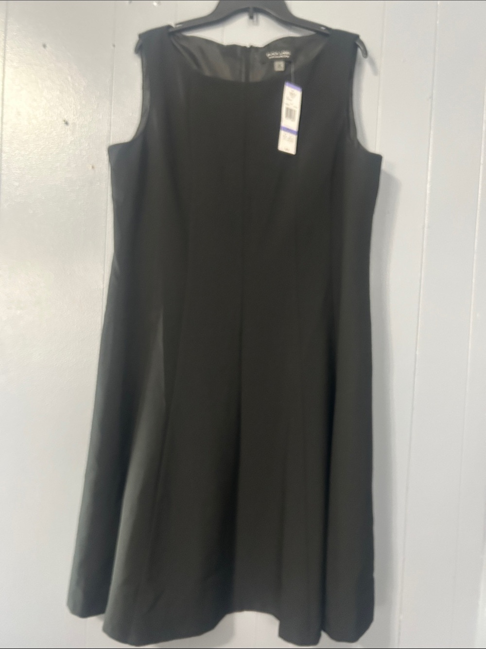 Black Label by Evan Picone Black Sleeveless Midi Dress - Classic A-Line